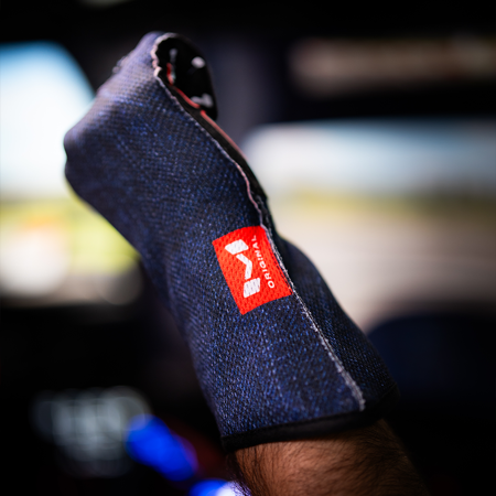 Aura Pro Canadian Tuxedo Gloves