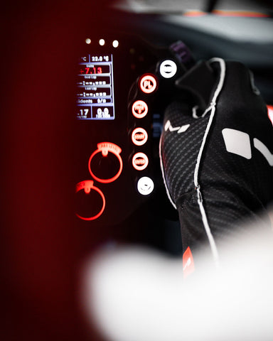 Carbon Gloves