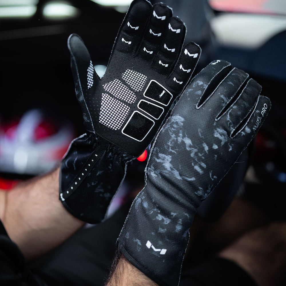 Aura Pro Forged Carbon Gloves