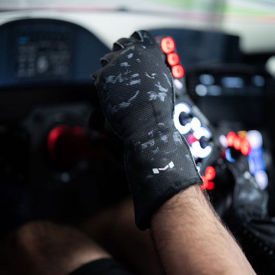 Aura Pro Forged Carbon Gloves