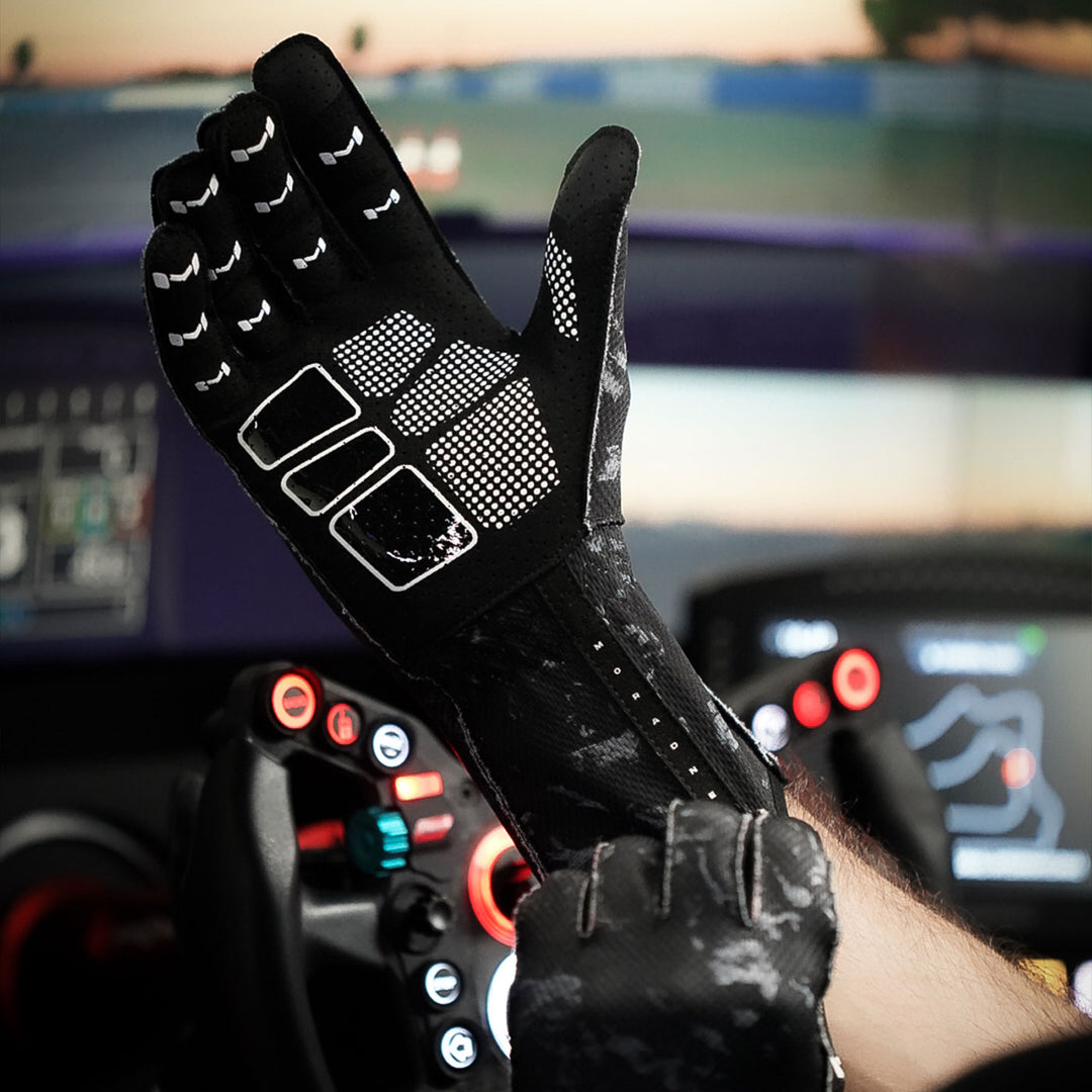 Aura Pro Forged Carbon Gloves