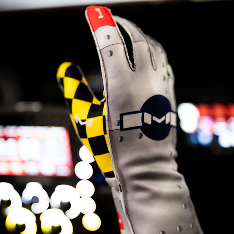 Pursuit Fighter Gloves