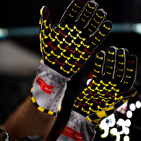 Pursuit Fighter Gloves