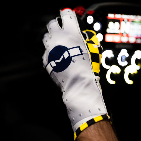 Pursuit Fighter Gloves